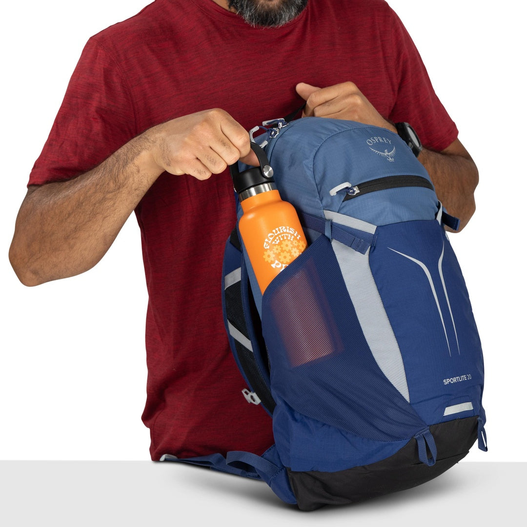 Osprey Sportlite 20 – stretch side water bottle pocket