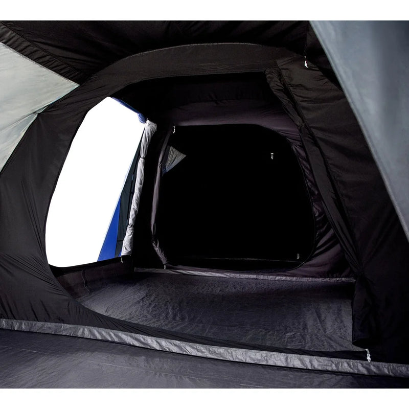 Discovery 6 Blackout: blackout bedroom