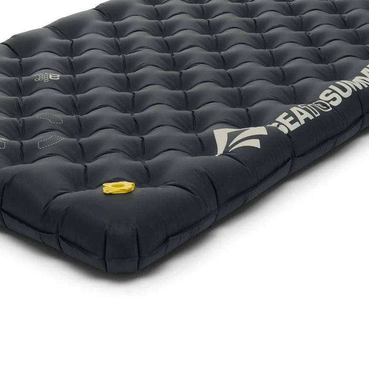 Sea to Summit Ether Light XR Pro Insulated ASC Mat - Regular Wide — detail | Sea to Summit NZ