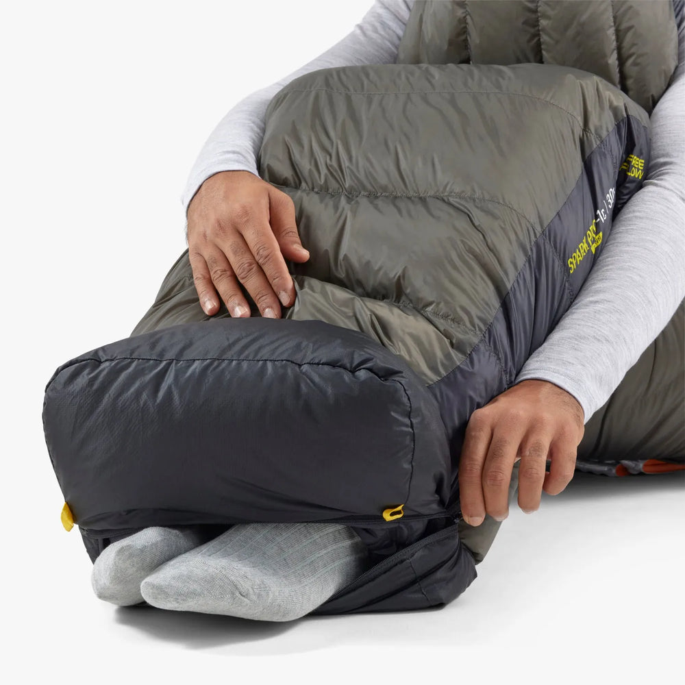 Sea to Summit Spark Pro Down Sleeping Bag −1°C – footbox zip detail